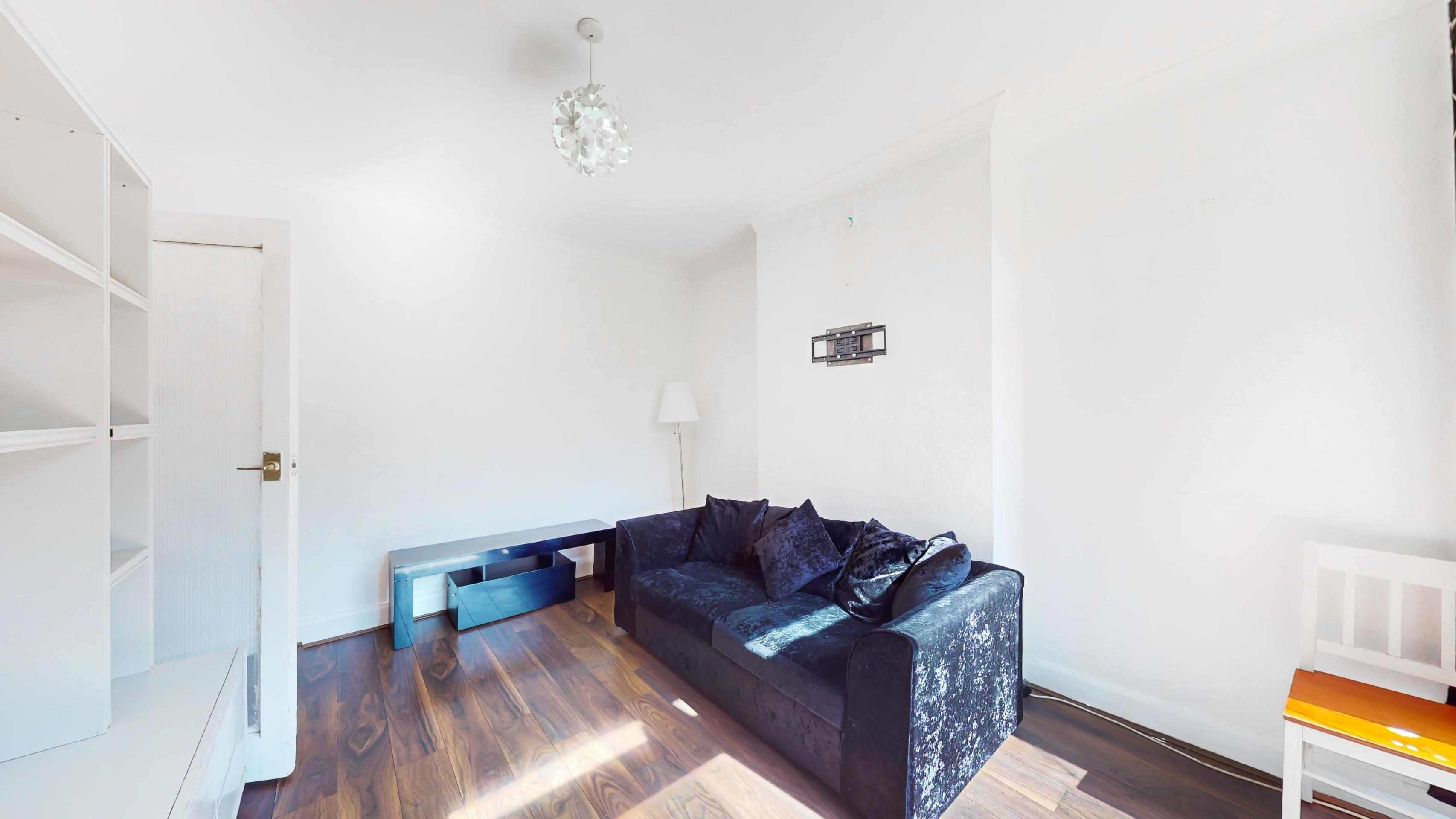 Modern Apartment Exeter Road, Kilburn NW2